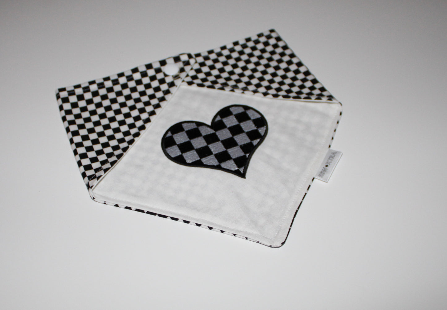 checkered heart exclusive bandana!