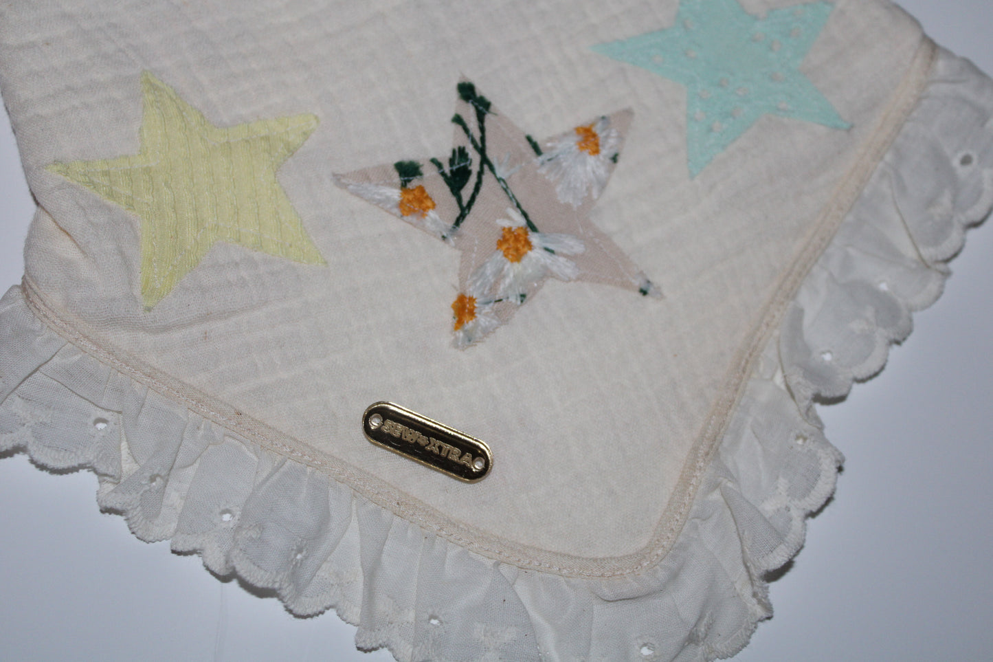 stars + trim exclusive bandana!