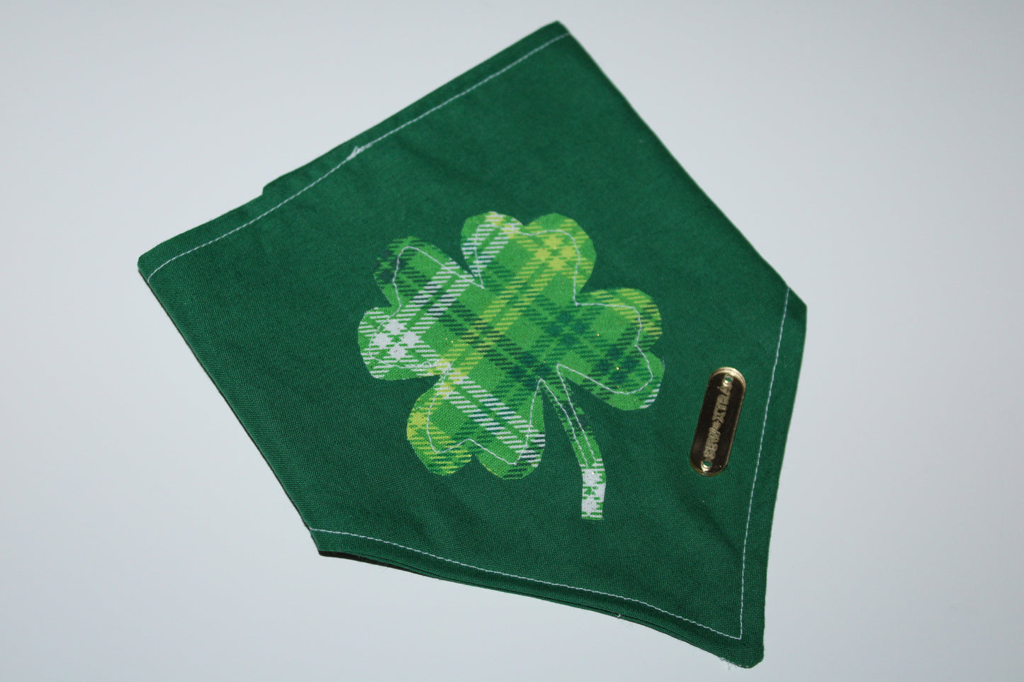 clover exclusive bandana!