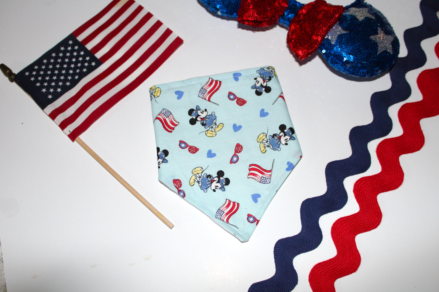 Mickey pawtriotic bandana